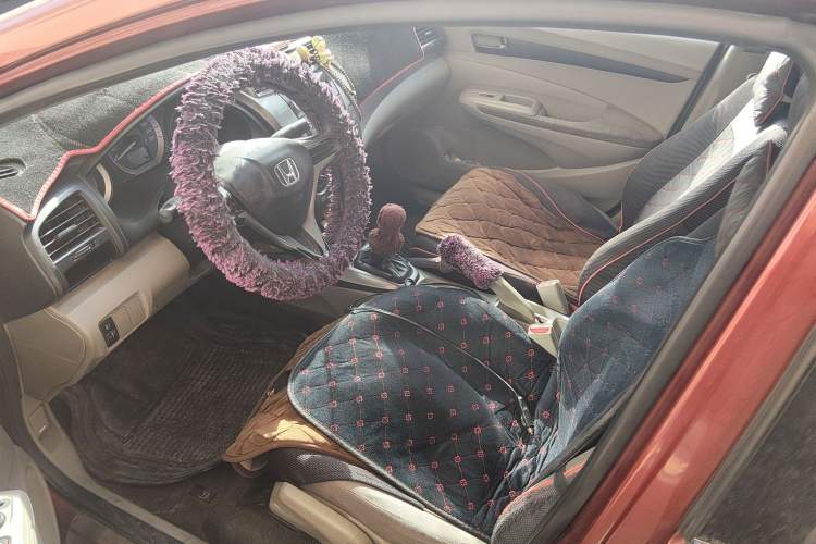 Used Honda City Classic 2012 1.5L manual Comfort version