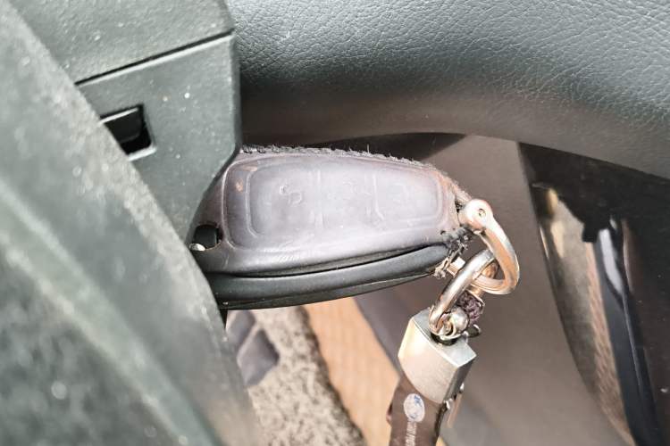 Used Ford Focus 2015 Sedan 1.6L Manual Fashion Edition