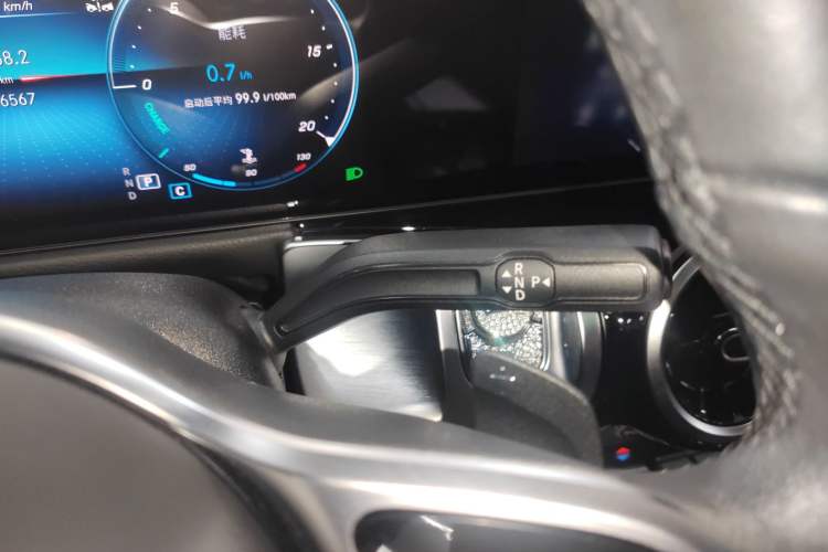 Used Mercedes-Benz GLB 2023 GLB 200 Dynamic Edition Gear Lever