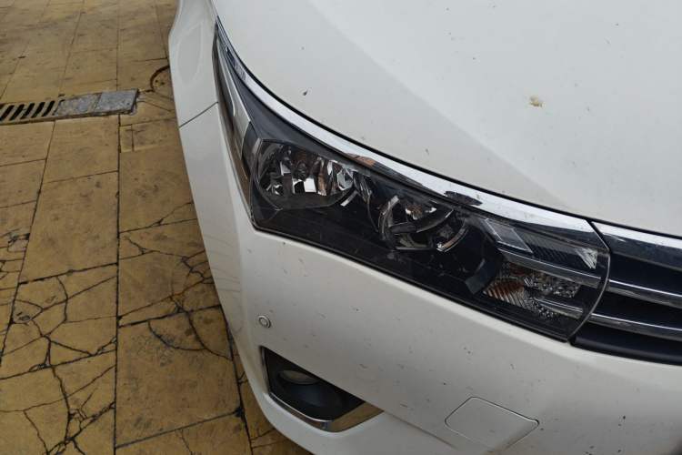 Used Toyota Corolla 2014 1.6L CVT GL Right Front Headlight