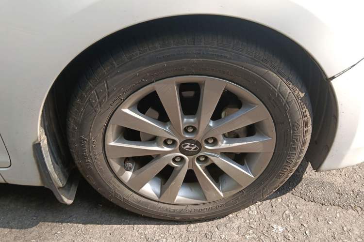 Used Hyundai Mistra 2014 1.8L Automatic Smart GLS