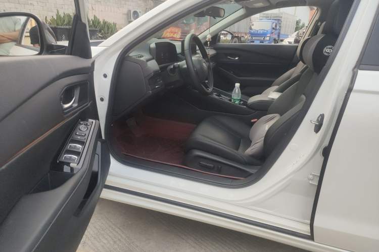 Used Honda Accord 2025 260TURBO Luxury Edition Driver Seat