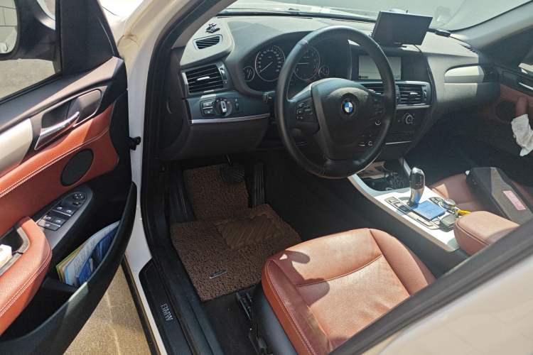 Used BMW X3 2013 xDrive28i Leading Model
