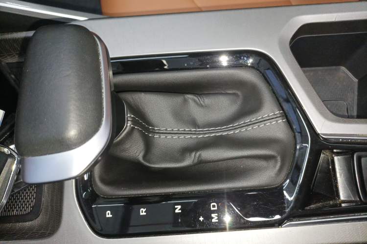 Used Geely Auto Emgrand 2025 4th Generation 1.5L CVT Flagship Version
