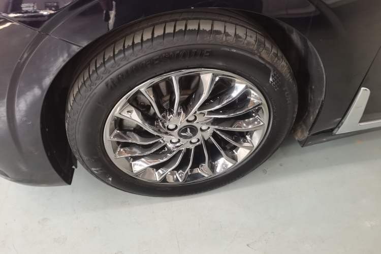 Used VOYAH Dream 2022 Low-Carbon Edition Dream+ Smart Enjoyment Package Left Front Wheel Hub