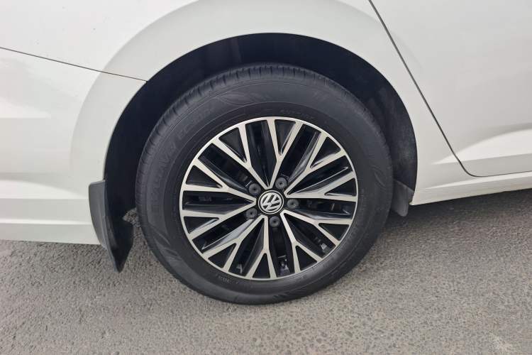 Used Volkswagen Sagitar 2019 200TSI DSG Comfort Version China VI Standard Right Rear Wheel Hub