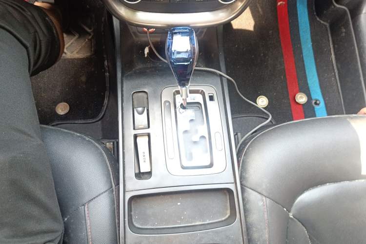 Used Bestune X80 2015 2.0L automatic luxury version