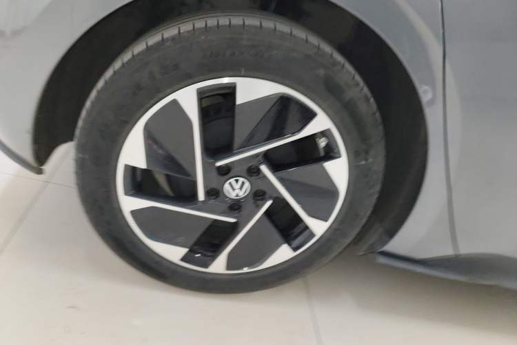 Used Volkswagen ID.3 2025 Smart Edition Outstanding Model
