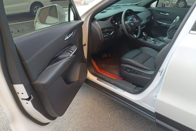 Used Cadillac XT4 2022 28T Two-Wheel Drive Fashion Edition
