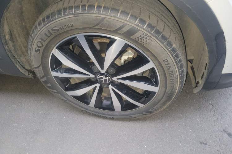 Used Volkswagen T-ROC 2023 280TSI DSG Two-Wheel Drive Time Edition Right Front Wheel Hub