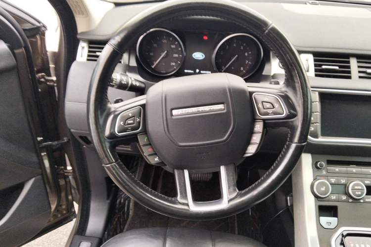 Used Land Rover Range Rover Evoque 2016 2.0T SE Smart Glow Edition
