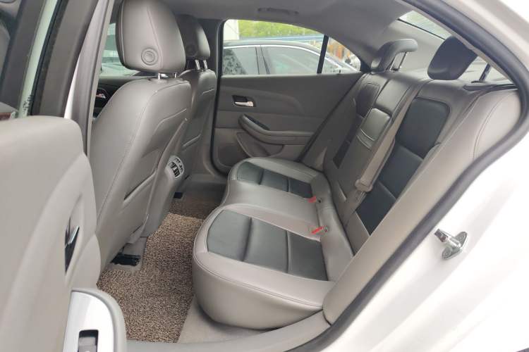 Used Chevrolet Malibu 2014 2.0L Automatic Luxury Edition Left Rear Seat