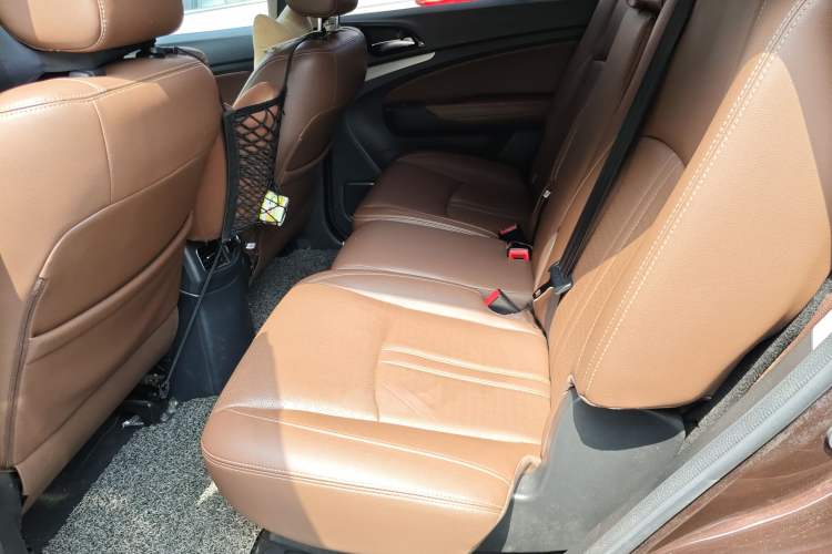 Used BYD S7 2016 2.0T Automatic Prestige Edition Left Rear Seat