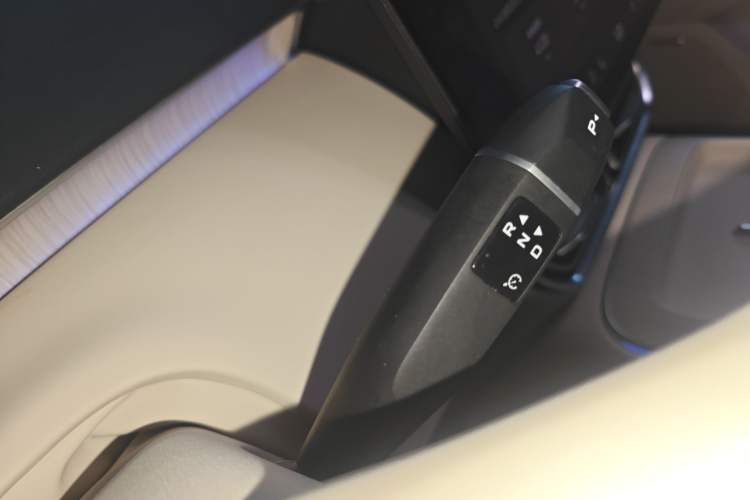 Used Deepal S09 2025 Four-Wheel Drive Ultra+ Custom Edition Gear Lever