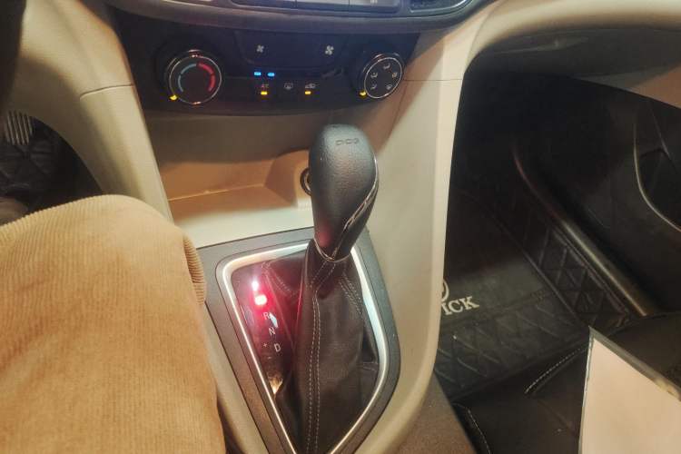 Used Buick GT 2019 15T Dual-Clutch Advanced Version China VI Standard
