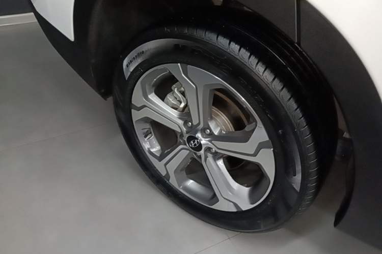 Used Hyundai Santa Fe 2023 Traveler 380T GDi Automatic Two-Wheel Drive GLX Elite Edition
