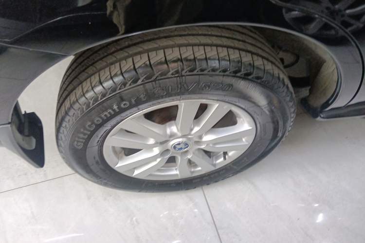 Used Venucia T70 2016 2.0L CVT Smart Choice Edition
