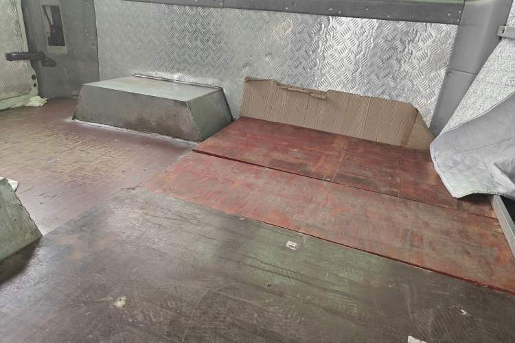 Used Iveco Power Daily 2017 3.0T Deluxe A32 Mid-Roof 6-7 Seater F1CE34818
