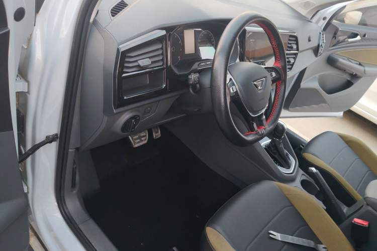 Used Jetta VS5 2019 280TSI Automatic Enjoyment Model