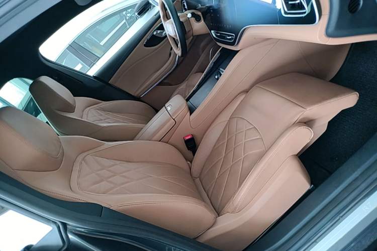 Used Rising R7 2024 Advanced Edition
