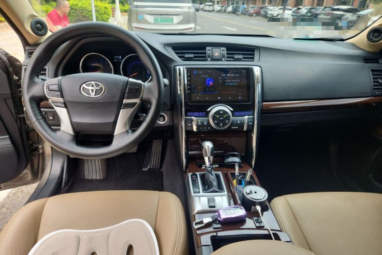 Used Toyota Reiz 2013 2.5S Elite Edition Center Console