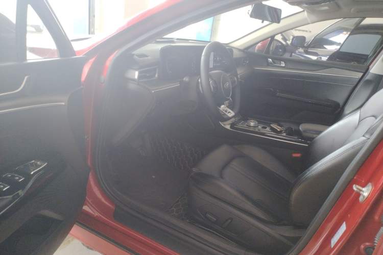 Used Kia K5 2020 270T CVVD Luxury Edition Driver Seat