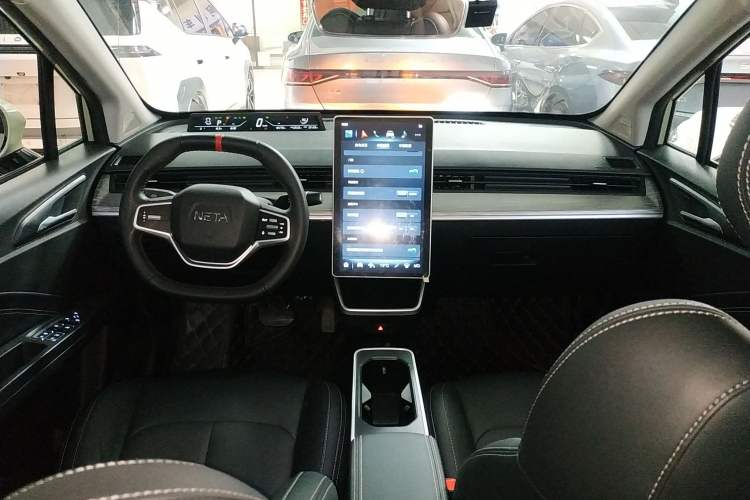 Used NETA V 2022 Chao 400 Lite Center Console