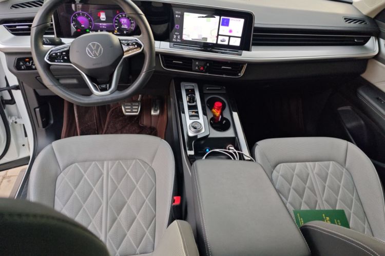 Used Volkswagen Tavendor 2023 380TSI Four-Wheel Drive R-Line Cruise Edition