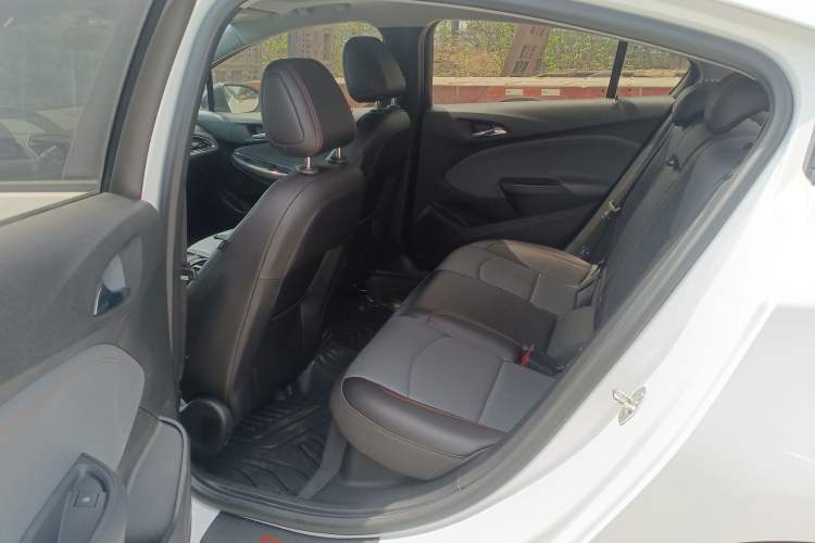 Used Chevrolet Cruze 2018 Redline 330T Dual-Clutch Flagship Edition Left Rear Seat