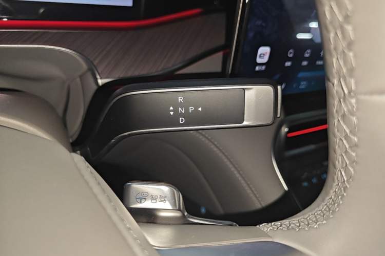 Used Denza N9 2025 Flagship Model