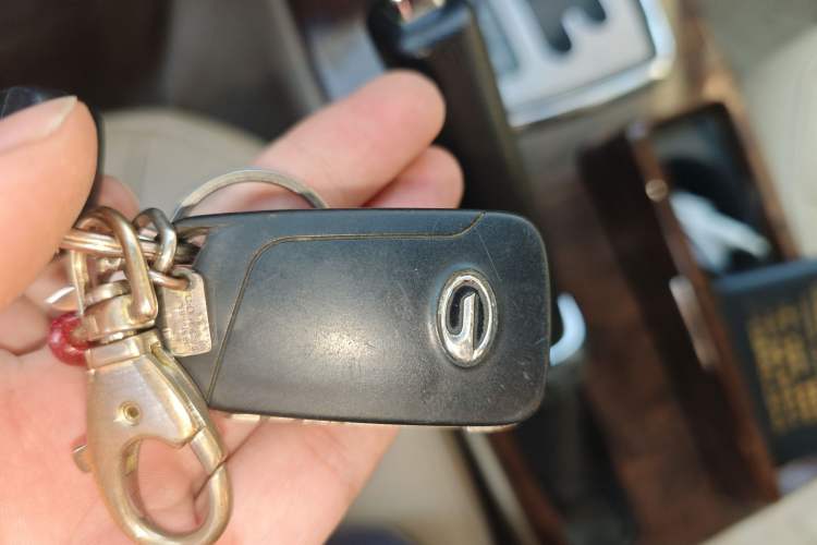 Used GAC Trumpchi GA5 2011 2.0L Automatic Elite Edition
