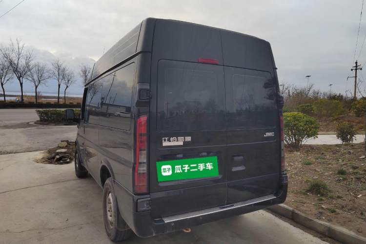 Used JMC Fushun 2023 2.0T Manual Short-Wheelbase Mid-Top Commercial Multi-Purpose 6-Seater Passenger Vehicle Rear Left 45 Deg