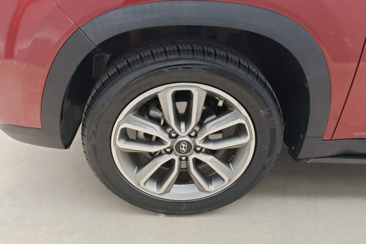 Used Hyundai ix35 2018 2.0L Automatic Two-Wheel Drive Zhiyong·Changlian Edition Left Front Wheel Hub