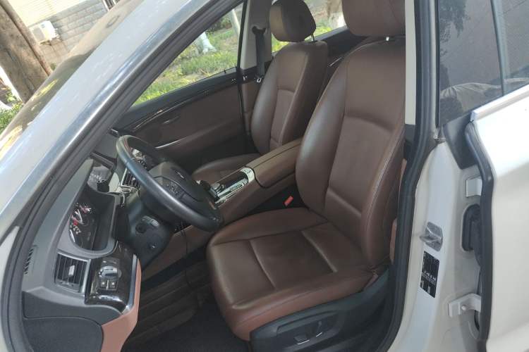 Used BMW 5 Series GT 2015 528i Leading Model Left Front Seat