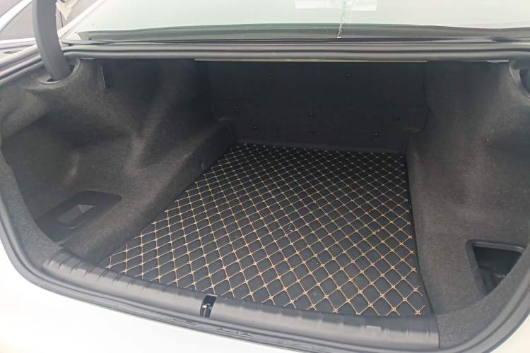 Used BMW 5 Series 2022 Second Facelift 530Li Leading Edition M Sport Package