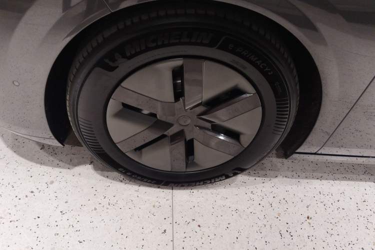 Used Li Auto MEGA 2025 Home Family Special Edition