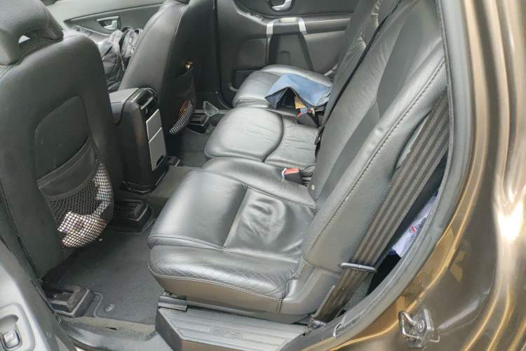 Used Volvo XC Classic 2014 T5 Luxury Edition Left Rear Seat