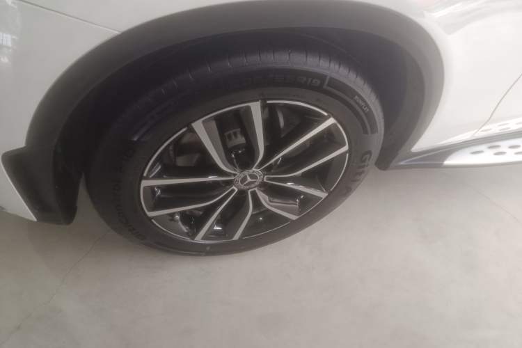 Used Mercedes-Benz GLC 2020 GLC 300 L 4MATIC Dynamic Edition Exterior 4