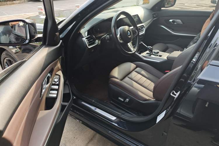 Used BMW 3 Series 2021 Restyled 325i M Sport Night Edition Package Driver Seat