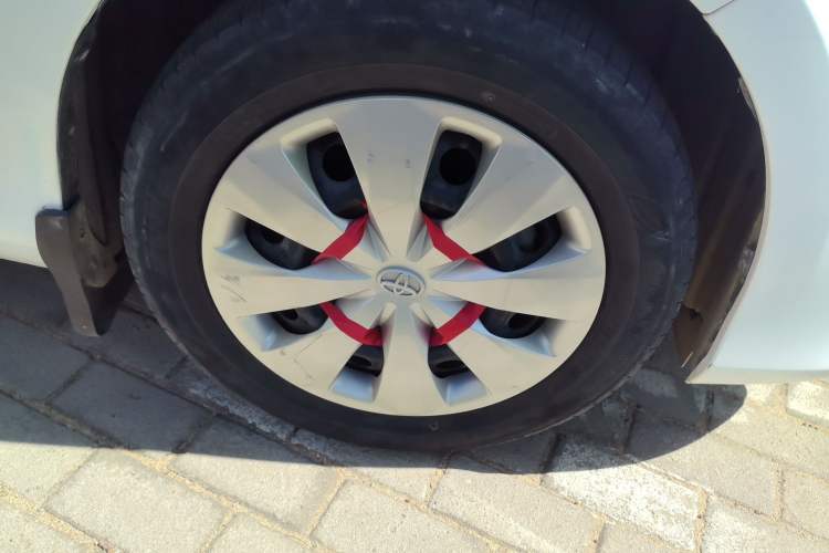 Used Toyota YARiS L Zhi Xuan 2017 1.5E CVT Enhanced Performance Edition Right Front Wheel Hub