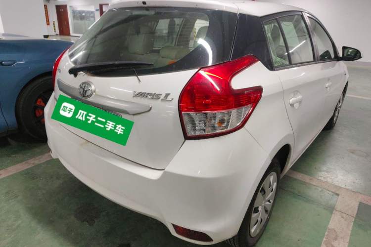 Used Toyota YARiS L Zhi Xuan 2015 1.5E Automatic Charm Edition
