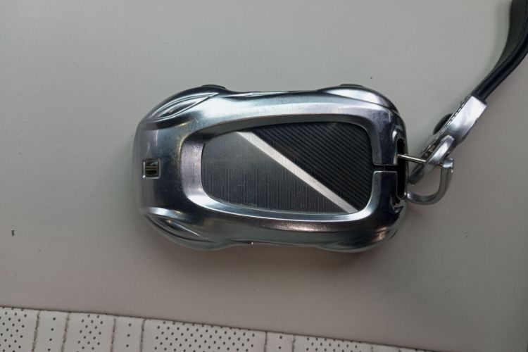 Used Lynk & Co 09 2021 2.0T Halo Six-Seater
