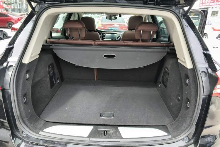 Used Buick Envision 2021 532T Two-Wheel-Drive Elite Version Trunk