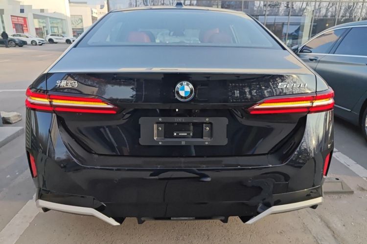 Used BMW 5 Series 2024 525Li M Sport Package