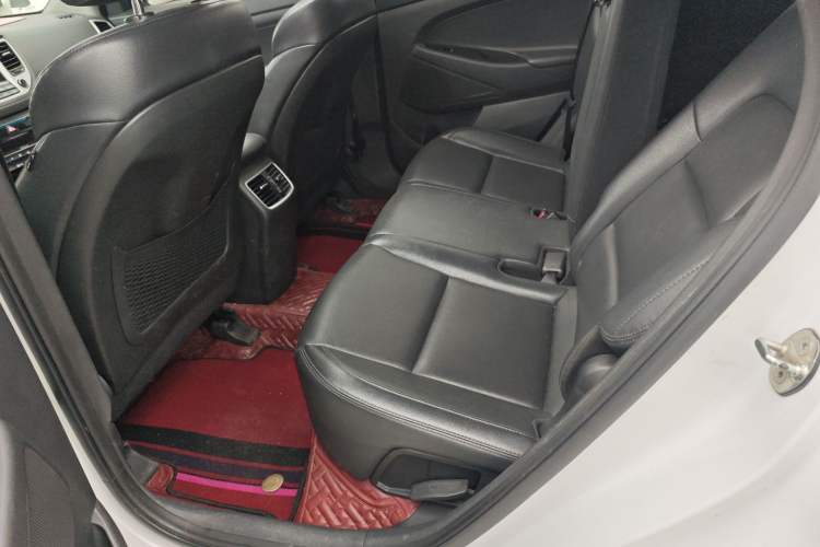 Used Hyundai Tucson 2015 1.6T Dual-Clutch Two-Wheel-Drive Smart Model
