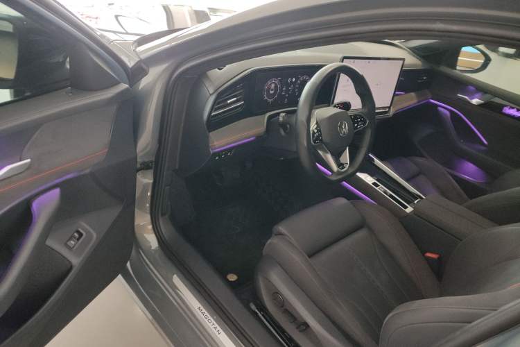 Used Volkswagen Magotan 2024 380TSI DSG Prestige Edition DaMai Package