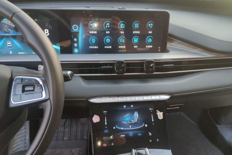 Used Chery Tiggo 8 PLUS 2021 290TGDI DCT Luxury Edition
