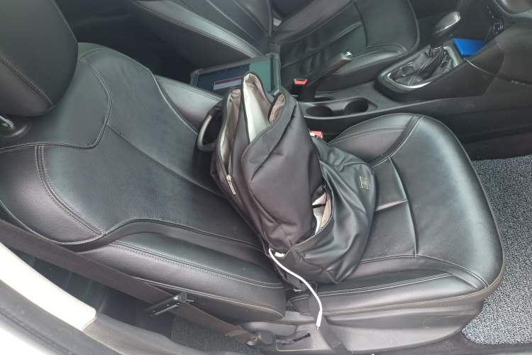 Used Buick GT 2018 18T Automatic Elite Model Right Front Seat