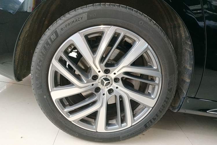 Used Mercedes-Benz E-Class 2025 E 300 L Stylish Model
