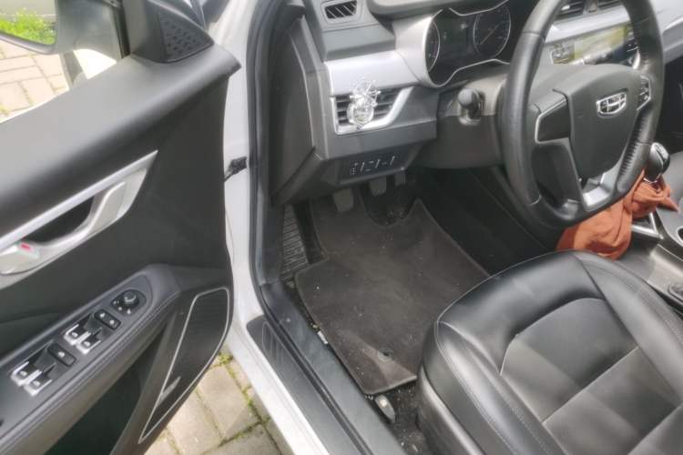 Used Geely Auto Vision 2020 Revised 1.5L Manual Asian Games Edition Driver Seat